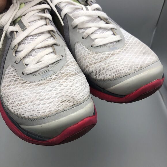 NIKE Lunar Eclipse Flywire Womens Athletic Shoes Grey/Pink 408580-100 Size 8.5 - Picture 7 of 16